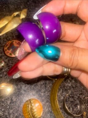 80s Purple Dome Clip-On Earrings - Bold Purple Statement